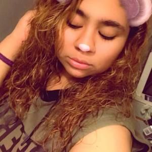 Meet your Posher, Crystal